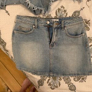 Brandy Melville skirt